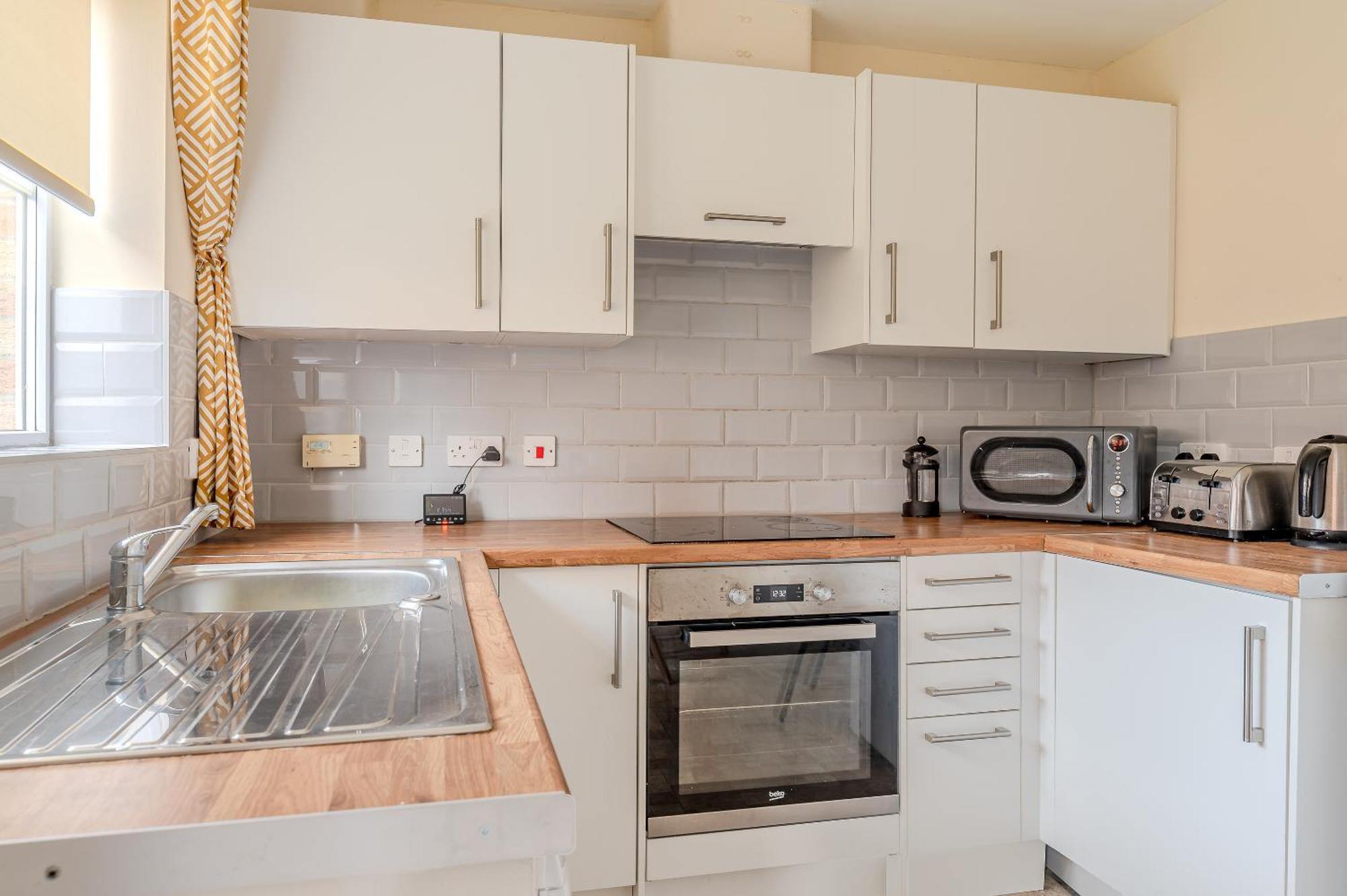 فيلا Quiet House, Prkg-3 Cars, Contractors & Families, York Centre 10Mins المظهر الخارجي الصورة